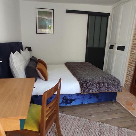 Le Genista Apartment Анже Екстериор снимка